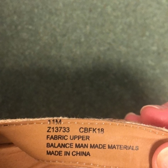 Floral fabric strap cork wedge sandals. Sz 11 - Picture 5 of 5